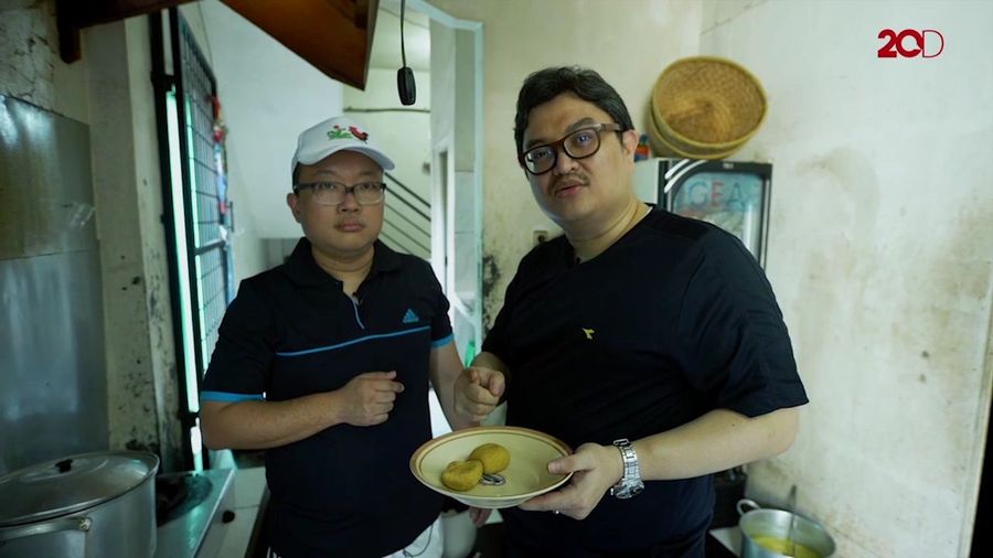 Benarkah Gorengan Plastik Lebih Renyah?
