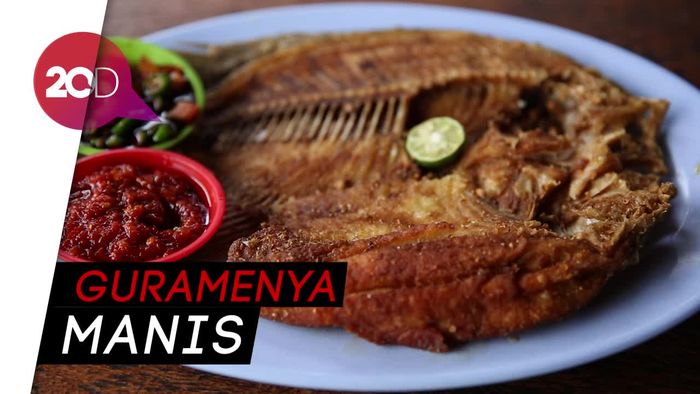 Santai dan Makan Enak Bersama Keluarga di Saung Talaga