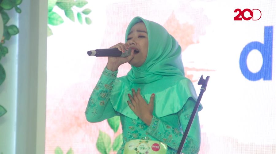 20 Besar Medan - Lantunan Dancing On My Own Ala Sakinah Rahma Hasibuan 