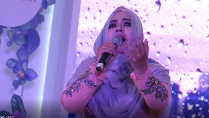 20 Besar Medan-Meredunya Suara Dangdut Rahmadona Situmorang