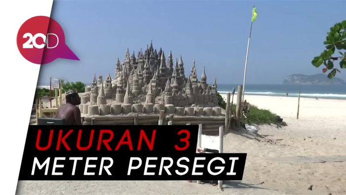 Unik! Pria Ini Tinggal di Istana Pasir Selama 22 Tahun