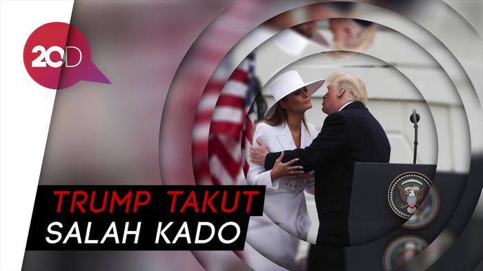 Melania Trump Ultah,  Donald Trump Tak Beri Kado!
