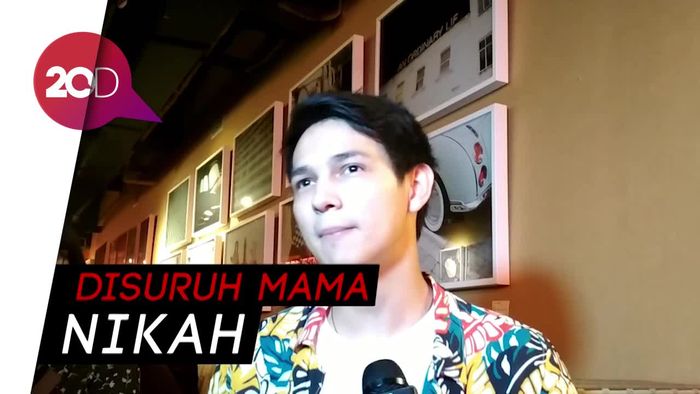 Sudah 28 Tahun, Marcell Darwin Disuruh Menikah