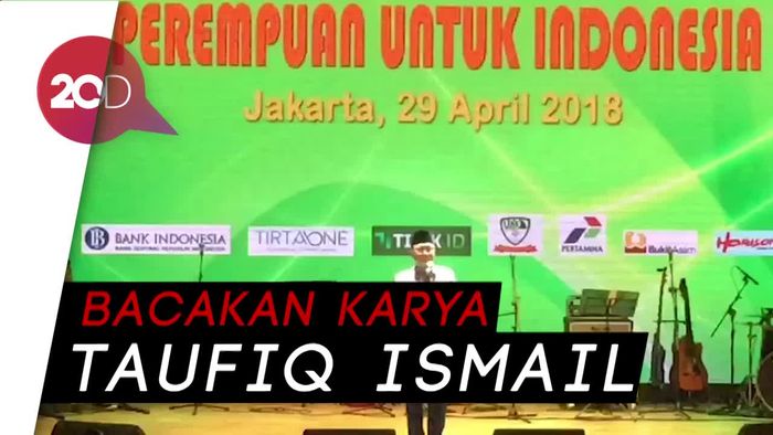 Zulkifli Grogi Baca Puisi di Depan Taufiq Ismail