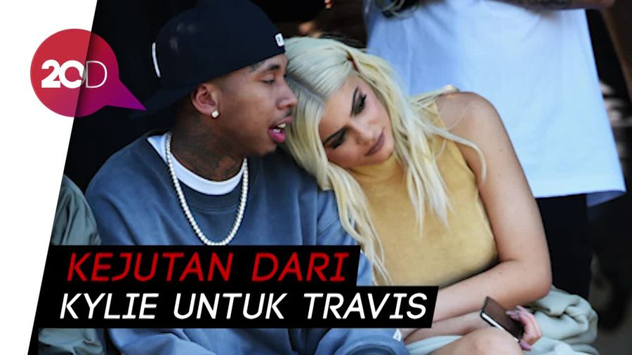 Rayakan Ultah Travis Scott, Kylie Jenner Sewa Taman Bermain