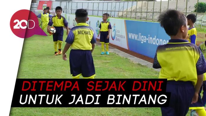 Belajar Sepak Bola Sejak Dini di Sekolah Olahraga Barito Putera