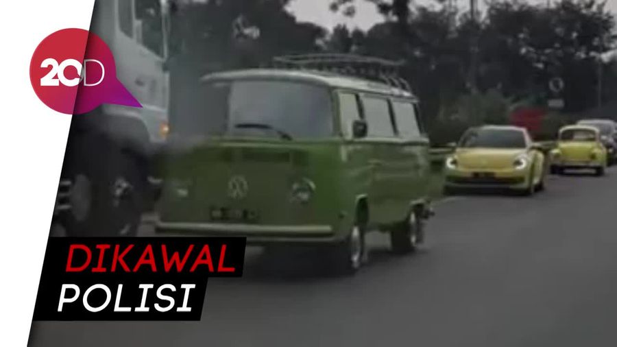 Viral! Konvoi VW Lawan Arah di Tol Jagorawi 