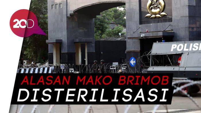 Teroris Sempat Pegang Senjata yang Menjangkau Jalan Raya