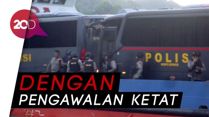 Rombongan Bus Berisi Napi Teroris telah Masuk Nusakambangan