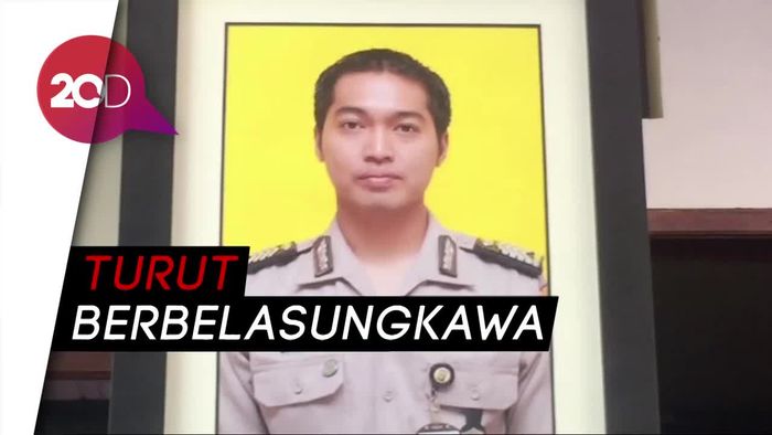 Kapolri Melayat ke Rumah Aipda Anumerta Denny Setiadi di Cipayung