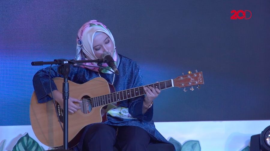 20 Besar Makassar - Puisi dan Gitar Andi Ayu