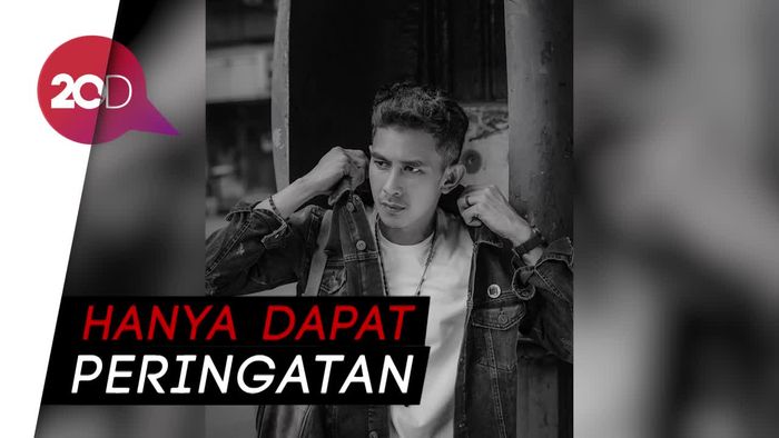 Fandy Christian Diamankan Gara-gara Nge-vape di Toilet Pesawat