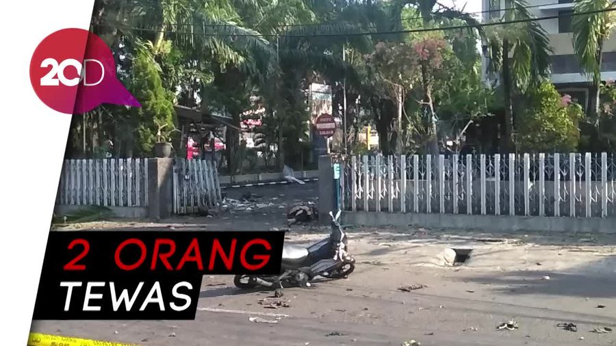 Bom Guncang Gereja di Surabaya