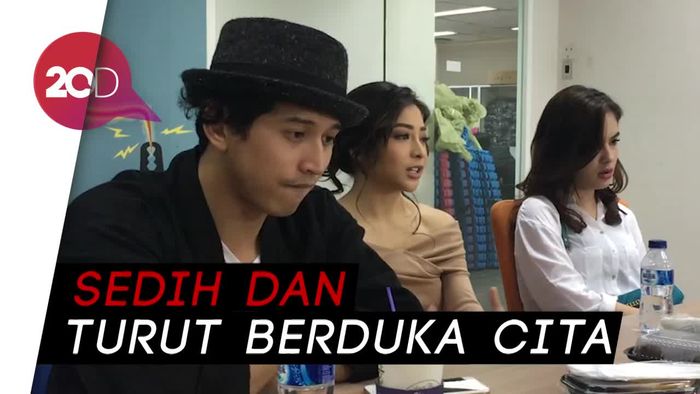 Para Selebriti Ini Kecam Aksi Teror Bom di Surabaya