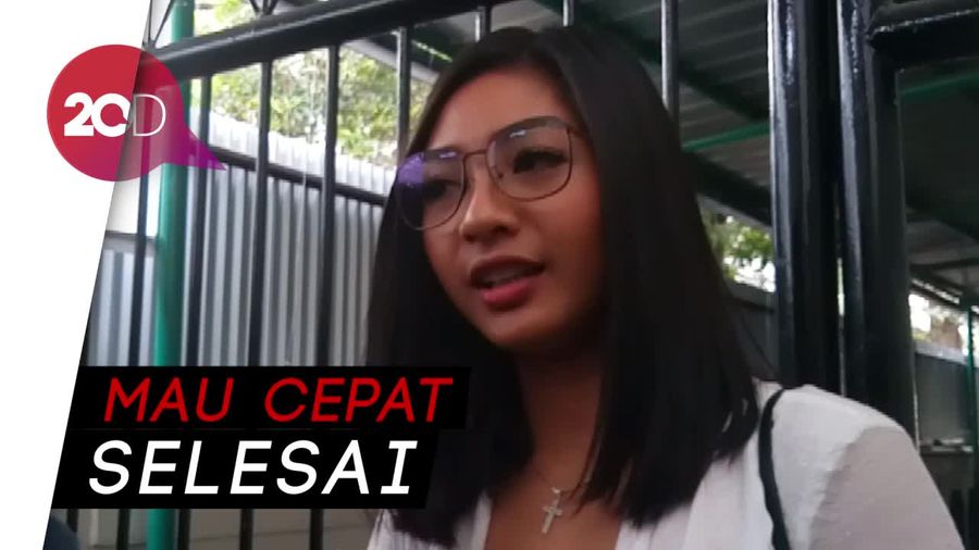 Liza Elly Hadiri Sidang Mediasi di PN Jaksel