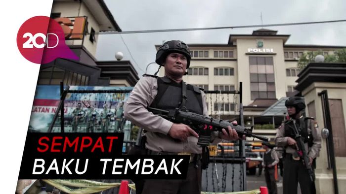 Densus 88 Tembak Mati Satu Terduga Teroris di Surabaya
