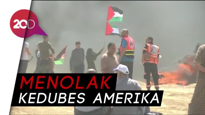 Bentrok dengan Israel, 16 Warga Palestina Tewas