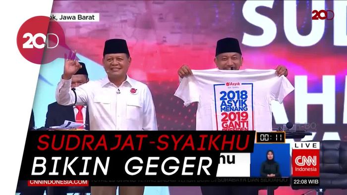 Asyik Bawa Kaos 2019GantiPresiden, KPU Disebut Kecolongan