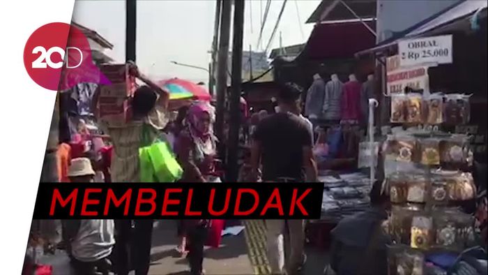 Jelang Ramadan, Pasar Tanah Abang Diserbu Emak-emak
