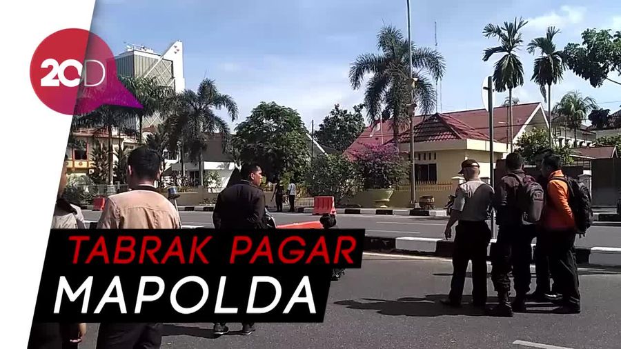 Begini Kronologi Penyerangan Polda Riau