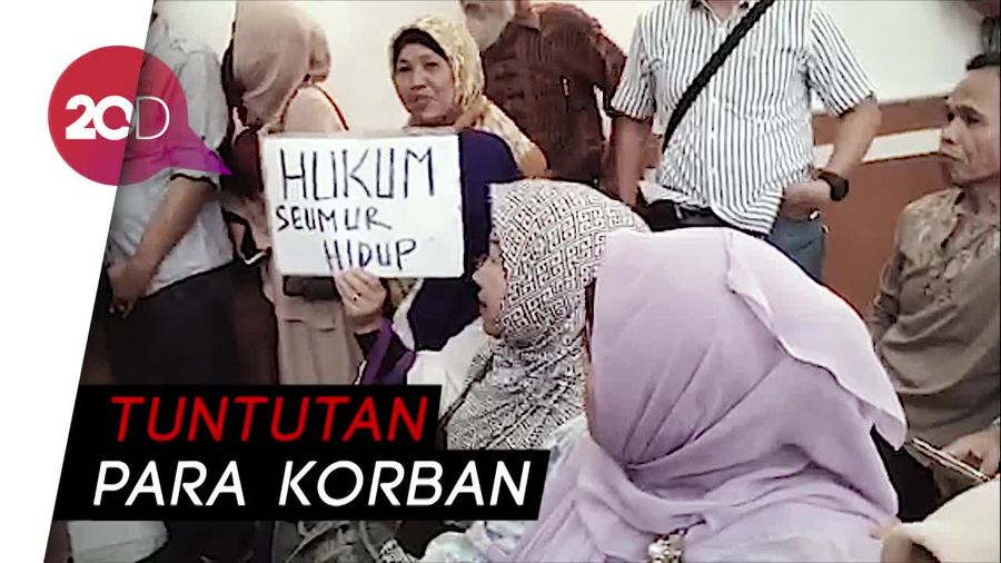 Secarik Pesan Hukum Seumur Hidup di Sidang Bos First Travel