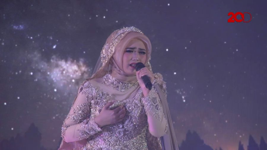20 Besar Bandung - Merdunya Uchi Qolby Bawakan I Surrender 