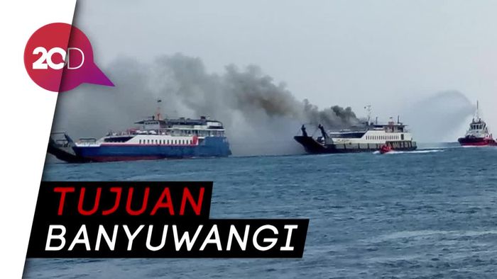 Kapal Penumpang Terbakar di Selat Bali