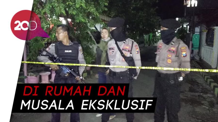 Densus 88 Ciduk 3 Terduga Teroris di Probolinggo