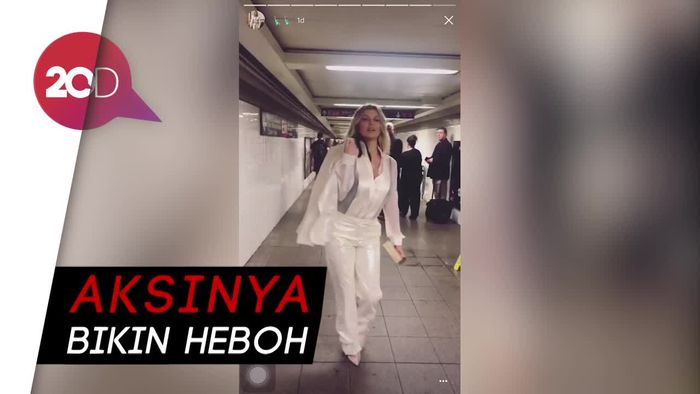 Hindari Macet, Fergie Pilih Naik Kereta Bawah Tanah