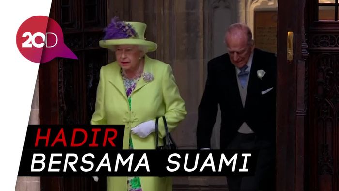 Kenakan Busana Hijau Terang, Ratu Elizabeth Curi Perhatian