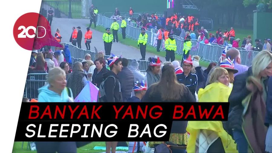 Penggemar Rela Berkemah demi Nonton Royal Wedding