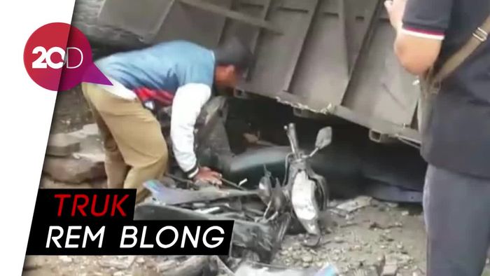 Ngeri! Kecelakaan Truk Maut Tewaskan 12 Orang