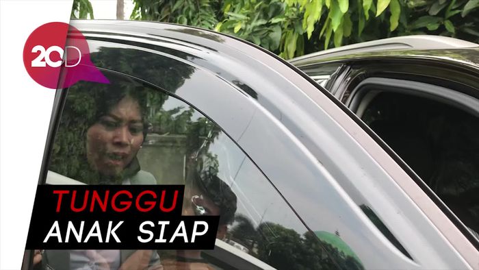 Kenapa Abdee Slank Butuh Waktu Lama Legalkan Perceraiannya?