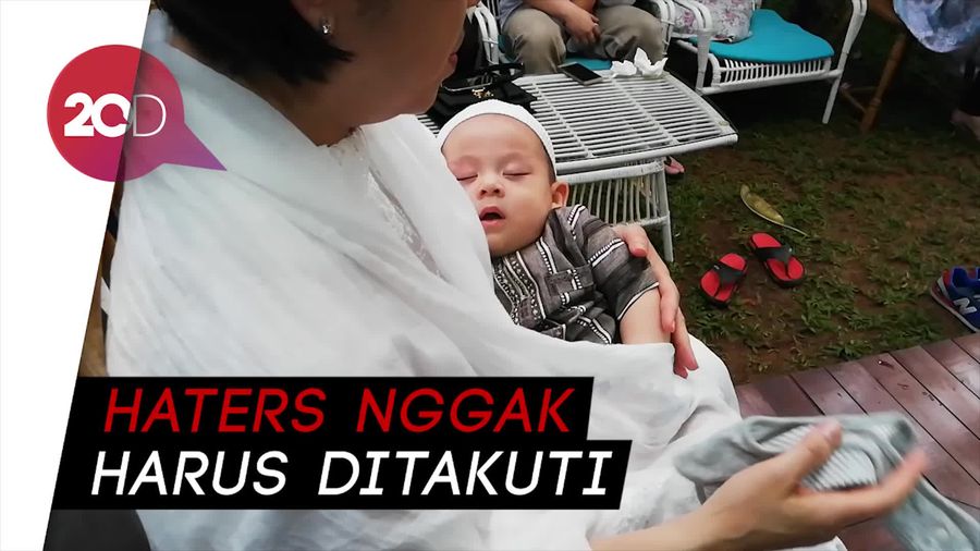 Unggah Foto Anak, DJ Una Nggak Khawatir Dicibir Haters