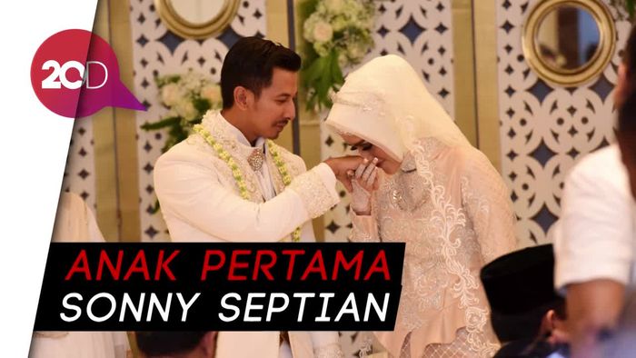 Selamat! Fairuz A Rafiq Lahirkan Anak Kedua