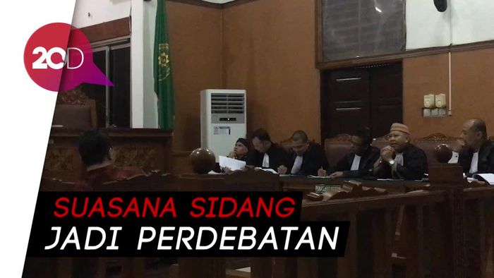 Datangkan Saksi Pelapor, Sidang Ahmad Dhani Memanas!