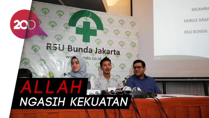 Potong Tali Pusar Putrinya, Sonny Septian Gugup