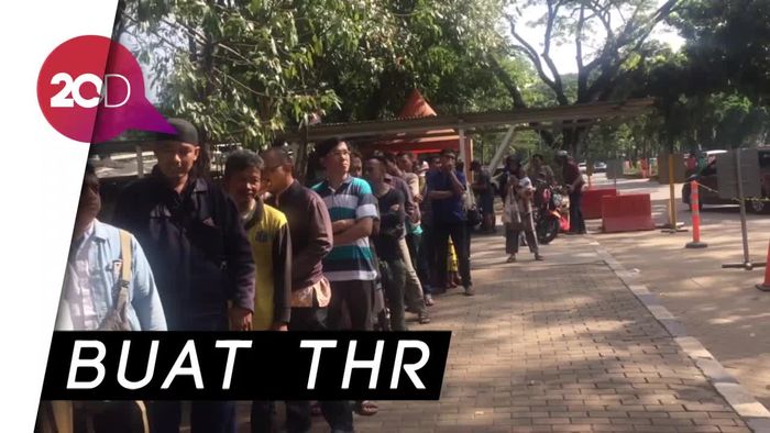 Lebaran Masih Lama, Tempat Penukaran Uang di Monas Sudah Diserbu