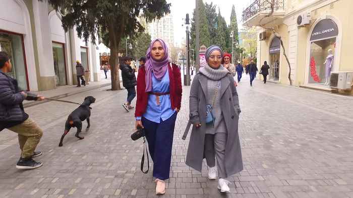 Mencari Jejak Fashion Muslim di Azerbaijan