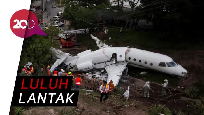 Ngeri! Penampakan Pesawat Tergelincir di Honduras 