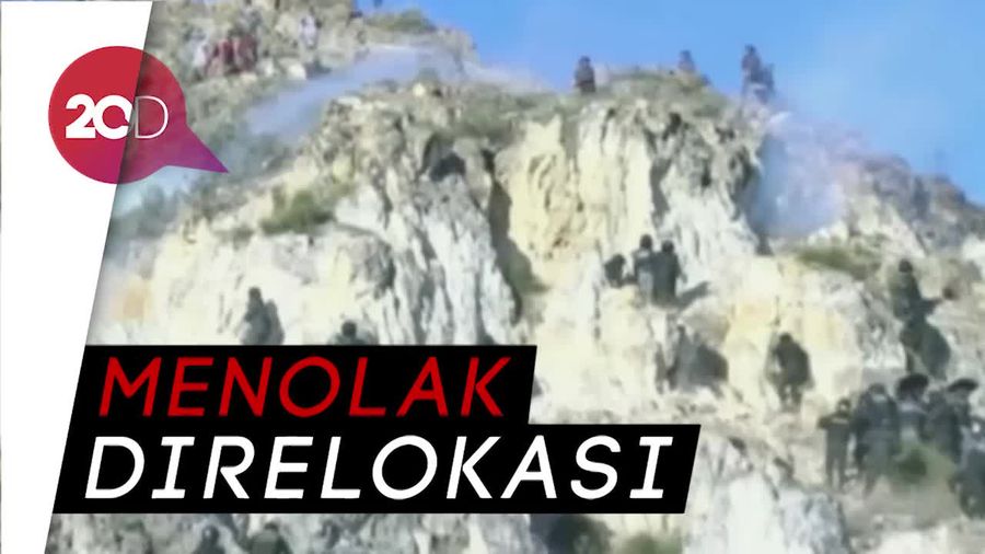 Batu Vs Gas Air Mata Dalam Bentrok Panas di Bolivia