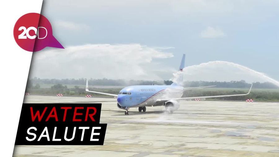 Pesawat Kepresidenan ‘Mandi di  Bandara Kertajati