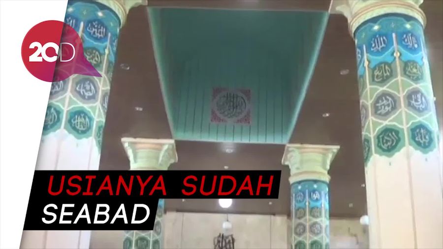 Ada di Kawasan Pecinan, Masjid di Makassar Ini Punya Pohon Kurma