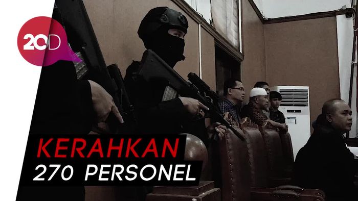 Polisi Tak Kendur Jaga Sidang Aman Abdurrahman