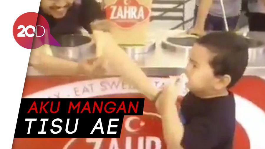 Lucunya Eskpresi Bocah Ini Saat Dikerjai Penjual Es Krim