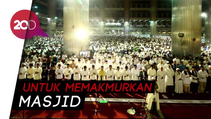 Anies Ingin Tarawih Akbar Jadi Tradisi