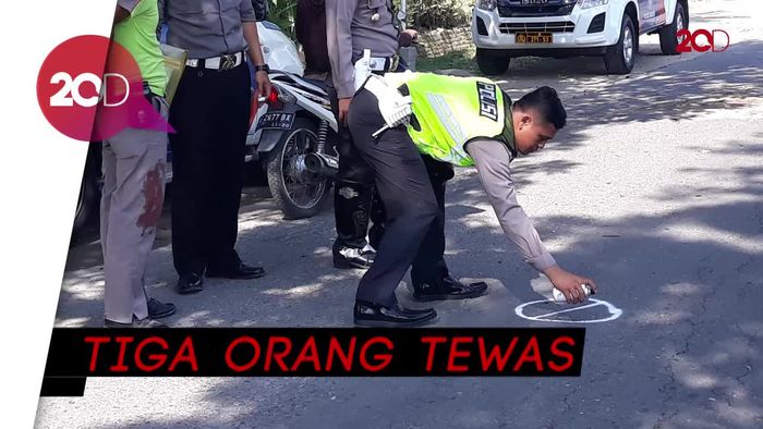 Adu Banteng Dua Pemotor di Madiun