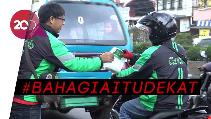 Berbagi Kebahagiaan untuk Sesama Ojol dari Driver Grab Bike