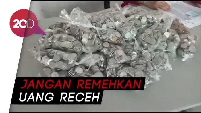 Lima Tahun Nabung Uang Receh, Ibu Dua Anak Ini Bisa Beli Motor
