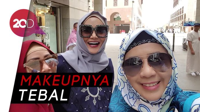 Duh! Krisdayanti Banyak Dikritik Netizen saat Umrah
